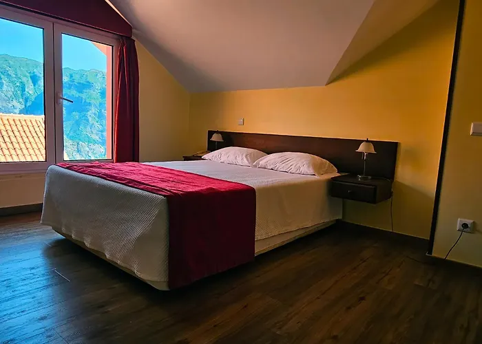 Valley View Encumeada 3* Senhora do Rosário